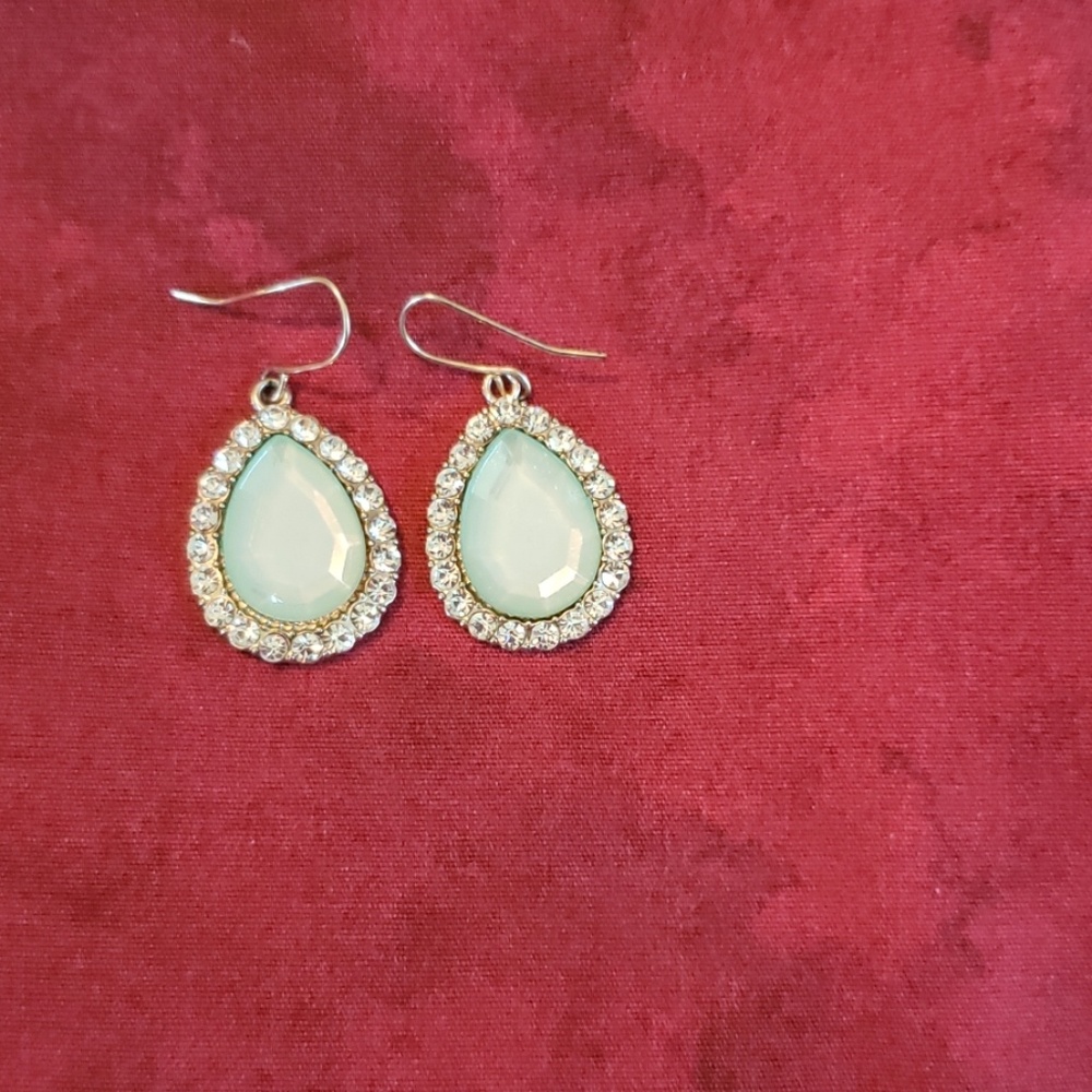 Pale green teardrop earrings